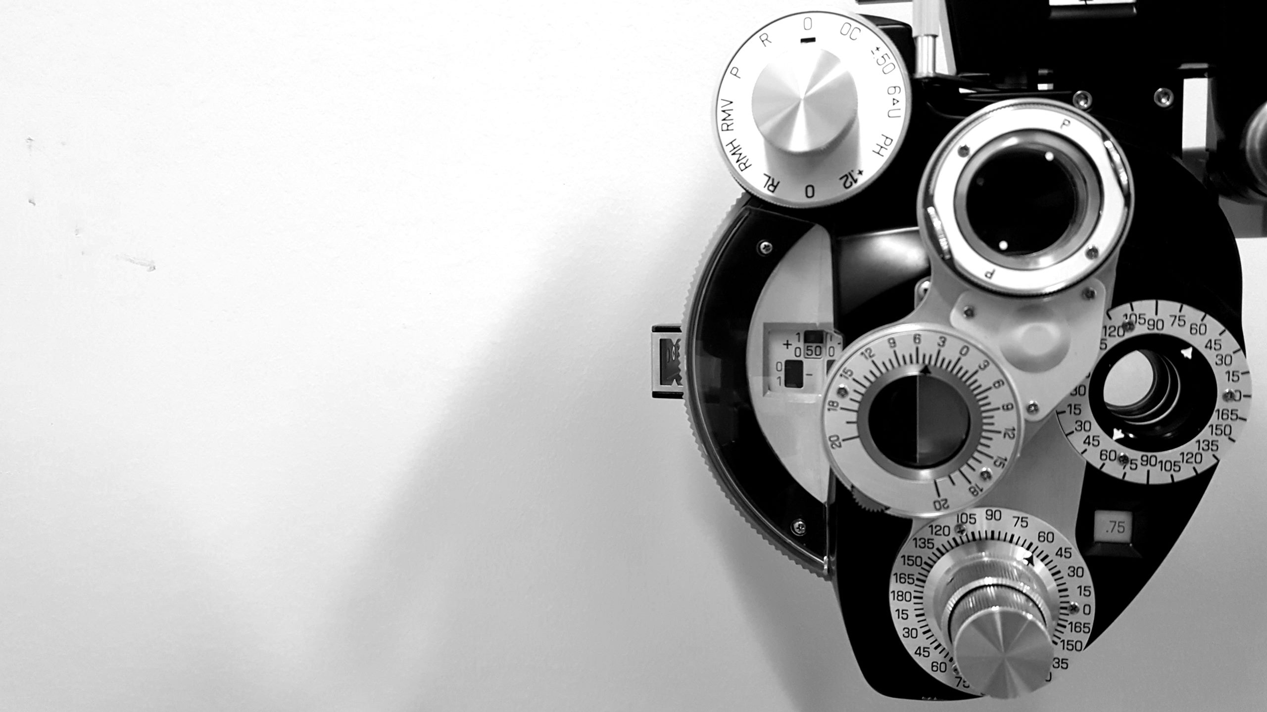 Eye Doctors Bakersfield - Stephen Ratty Optometrist